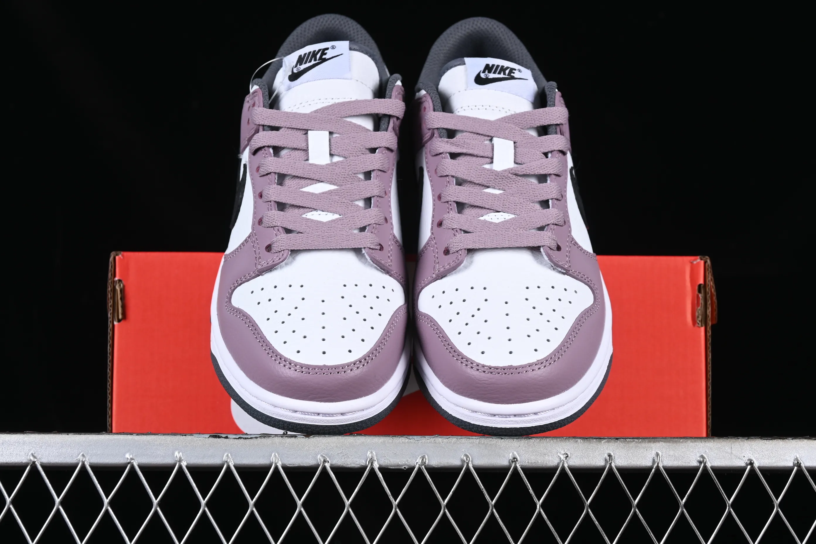 All categories Nk SB Dunk series Nk SB Dunk Low low-top sneakers Z version Nk Dunk Low SP white purple black hook SB low-top sports and leisure sneakers DO7413-991